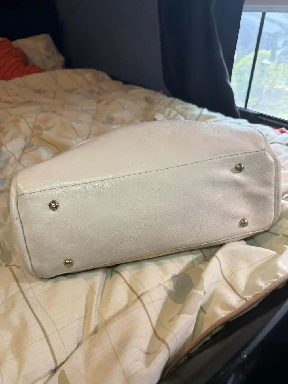 Urban Expressions Finley Hobo Bag in Cream Vegan Leather